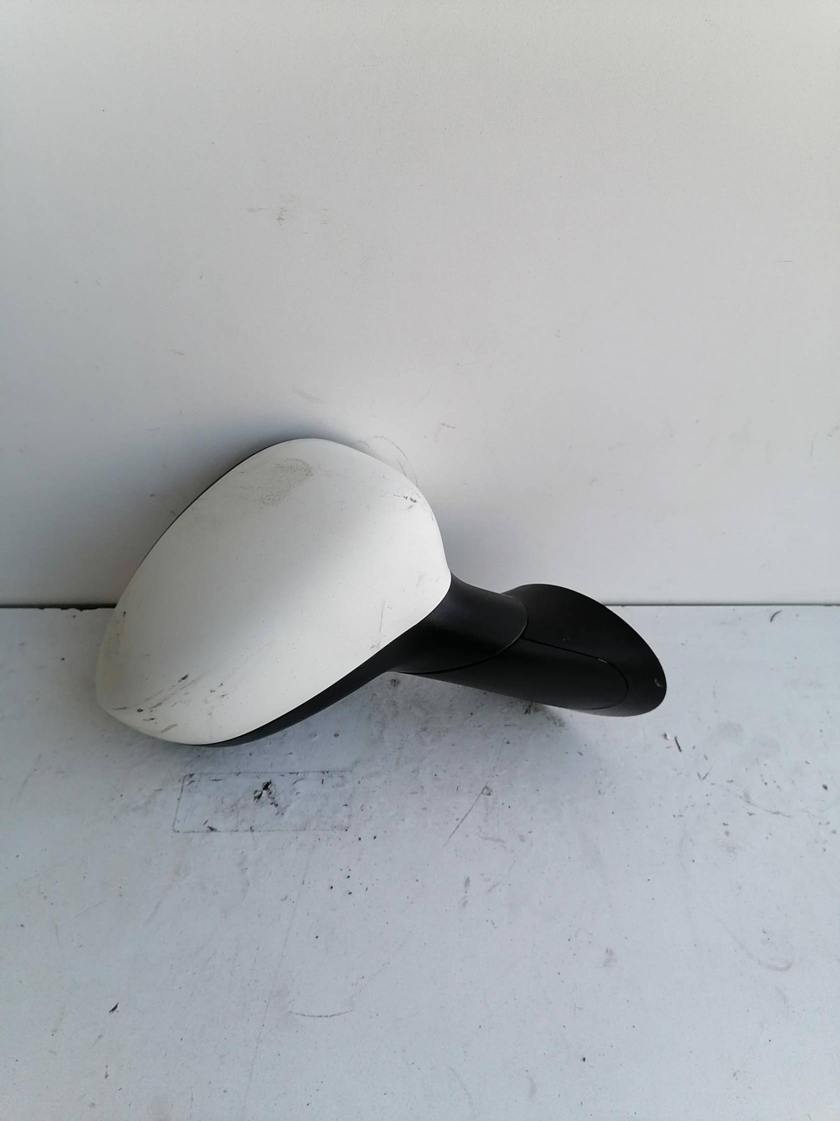 Retrovisore est. regolaz. elettr. dx.